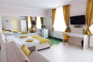 Отель Seva Hotel Health Club Кымпина Двухместный номер с 1 кроватью или 2 отдельными кроватями - Подходит для гостей с ограниченными физическими возможностями-1
